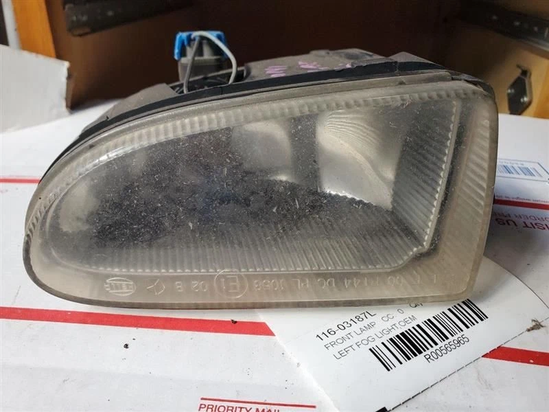 Parachoques antiniebla con luz de estacionamiento/esquina del conductor se adapta a 01-05 PT CRUISER 565965 Foto 2 de 2