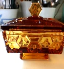 Fenton Honey Bee Honeycomb Golden Amber Glass Square Bee Box Lidded