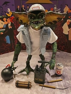 NECA Gremlins Demolition Green Gremlin with TNT, Dynamite Ball  & Accessories