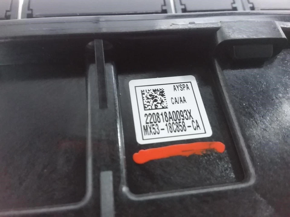 2023 JAGUAR F TYPE Front Dual Zone Automatic Temperature Controller OEM - Image 4 of 4