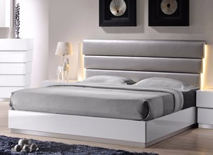 Contemporary Style White Lacquer Cal.King Size Bed w/Gray ...