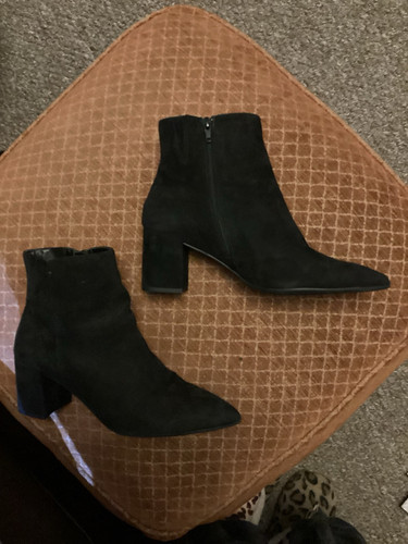 Black real suede pointed toe ankle boots size 39/6