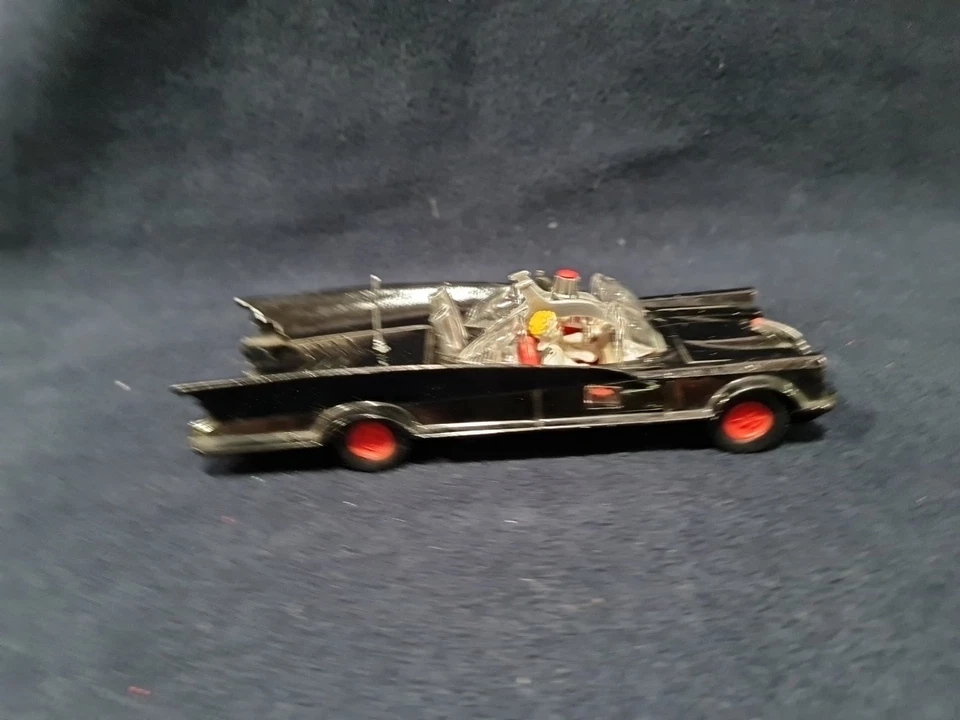 POLISTIL 34 BATMOBILE SCALA 1:32 - Immagine 4 di 4