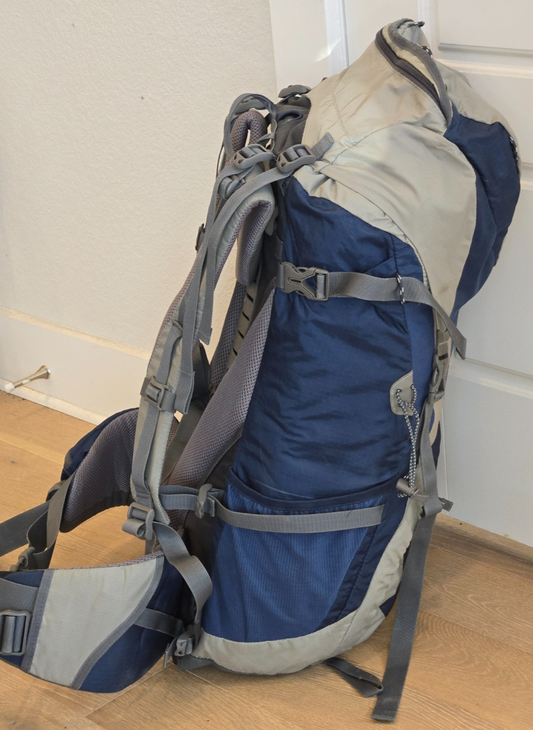 Deuter Act Lite 65 +10 Rucksack Framed Hiking Backpack Daypack Blue & Gray