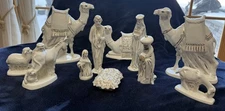 Vintage Byron Molds 1970’s Nativity Set 11 Pcs. Ceramic Ivory and Gold 