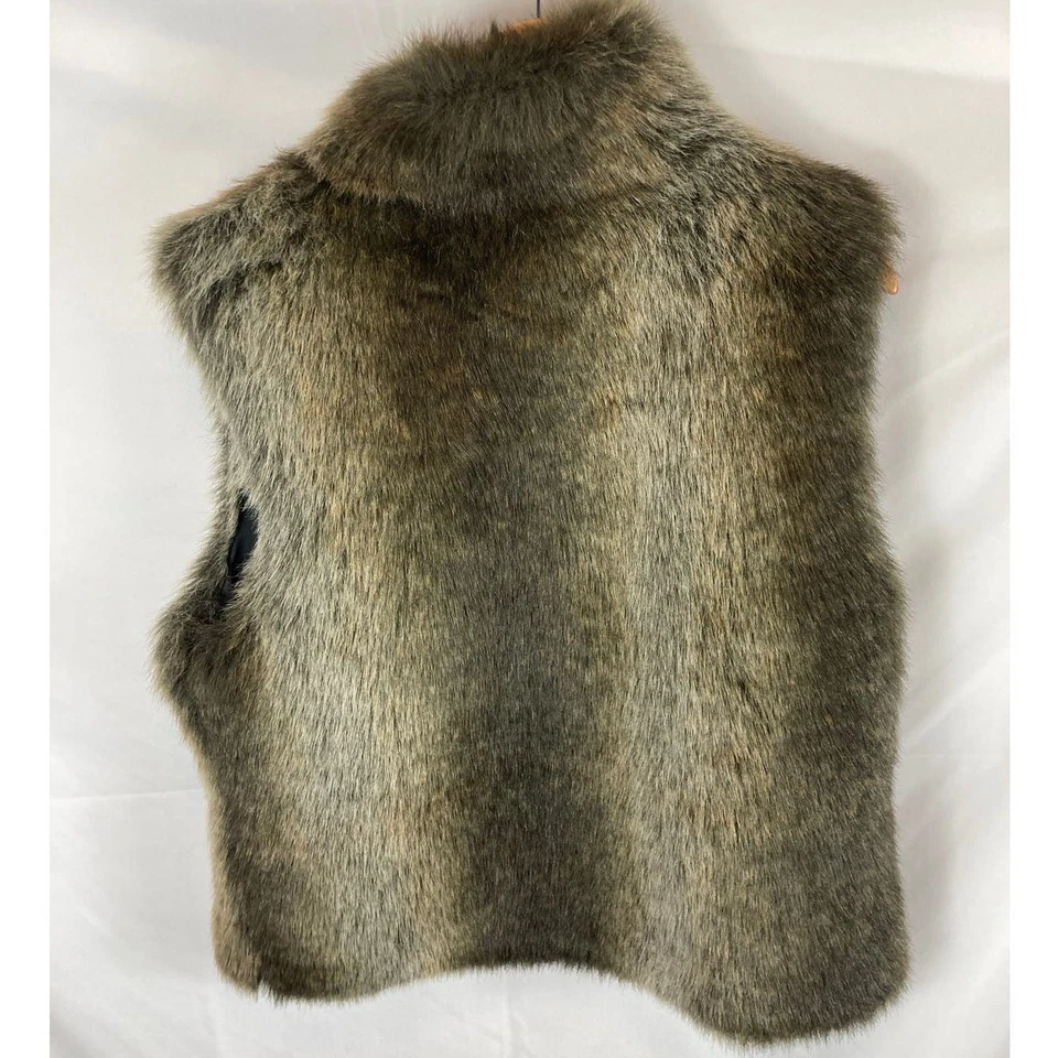 Blassport Faux Fur Zip Up Reversible Vest Size Medium - Image 3 of 4