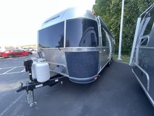 2027 Airstream International 27FBQ
