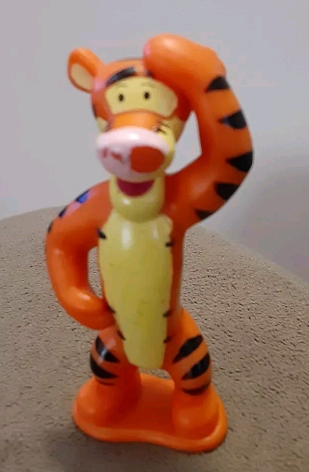 【新品】プー&フレンズ　寅年フィギュア　EVERYONE IS TIGGER プー&フレンズ 寅年フィギュア EVERYONE IS TIGGER - メルカリ