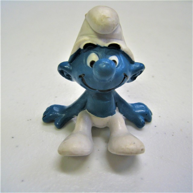 Smurfs 20026 Sitting Smurf Rare Vintage Figure PVC Toy Figurine 1979