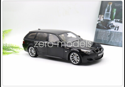 BMW 黒いボックス入りクラシックミニカー OTTO 1/18 scale BMW M5 E61 Wagon Resin Diecast toys Model Black