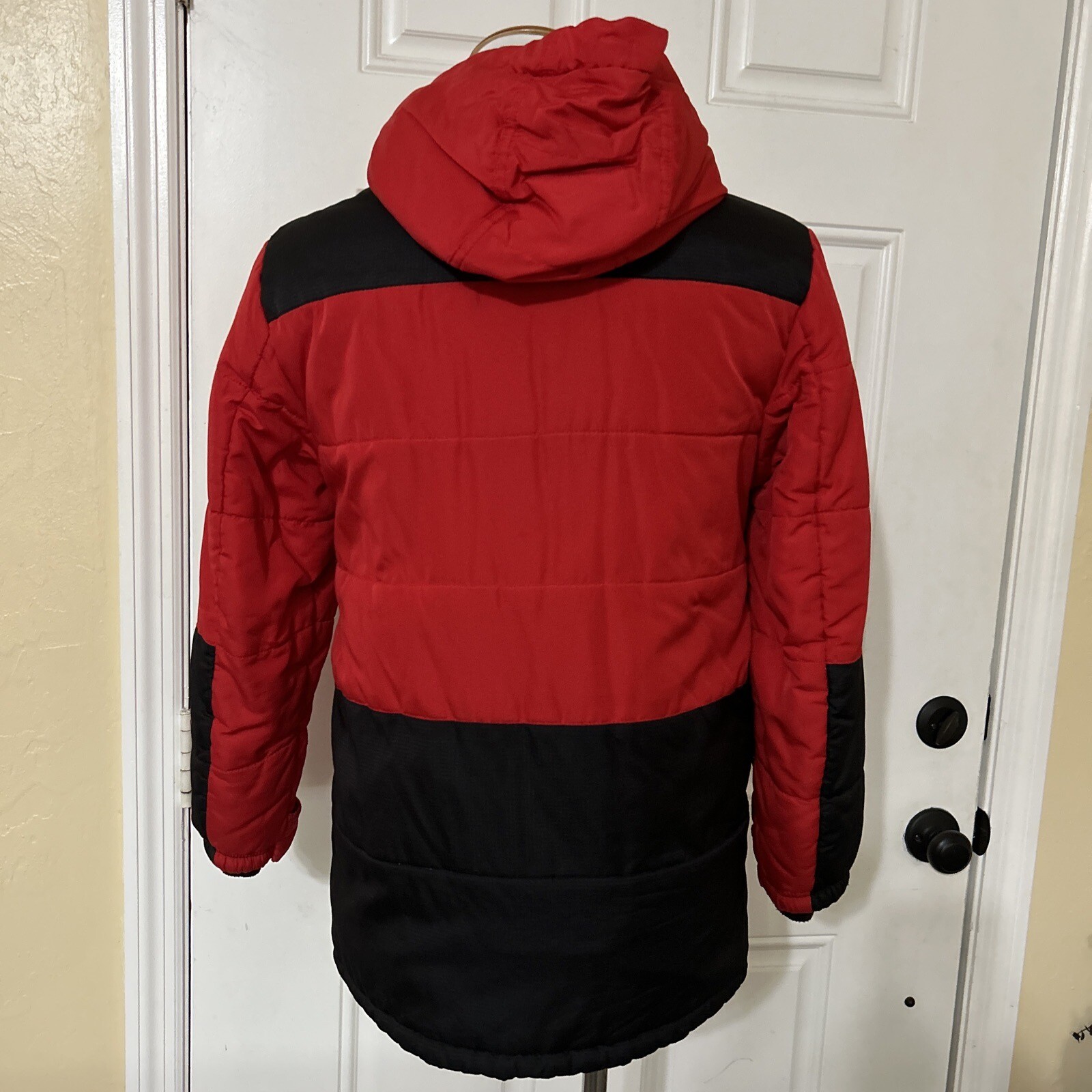 Expedition Winter Jacket. Very Good Condition. - image 11