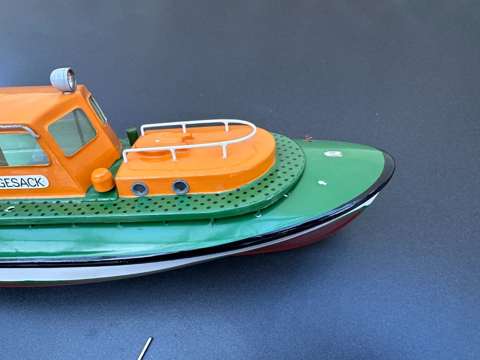 + + + Graupner Beiboot Vegesack für Rettungskreuzer Adolph Bermpohl + + + - Bild 4 von 4