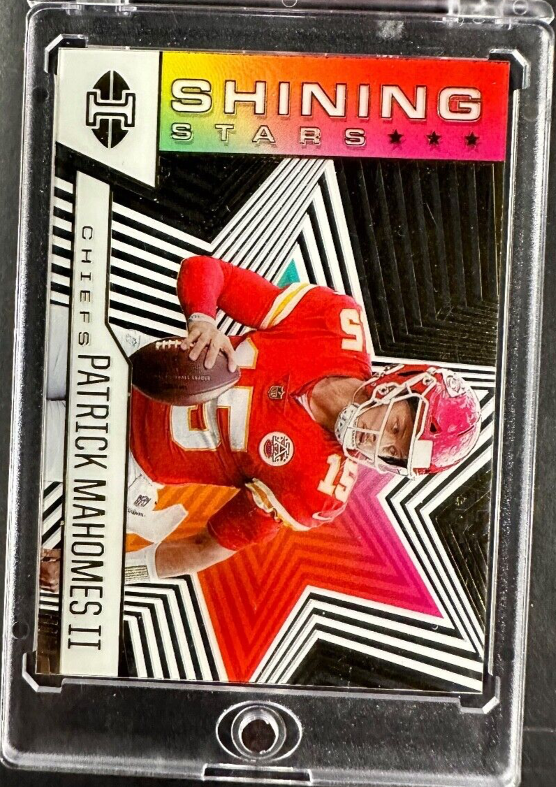 2021 Panini Illusions Patrick Mahomes II SHINING STARS SS-7 Football Card