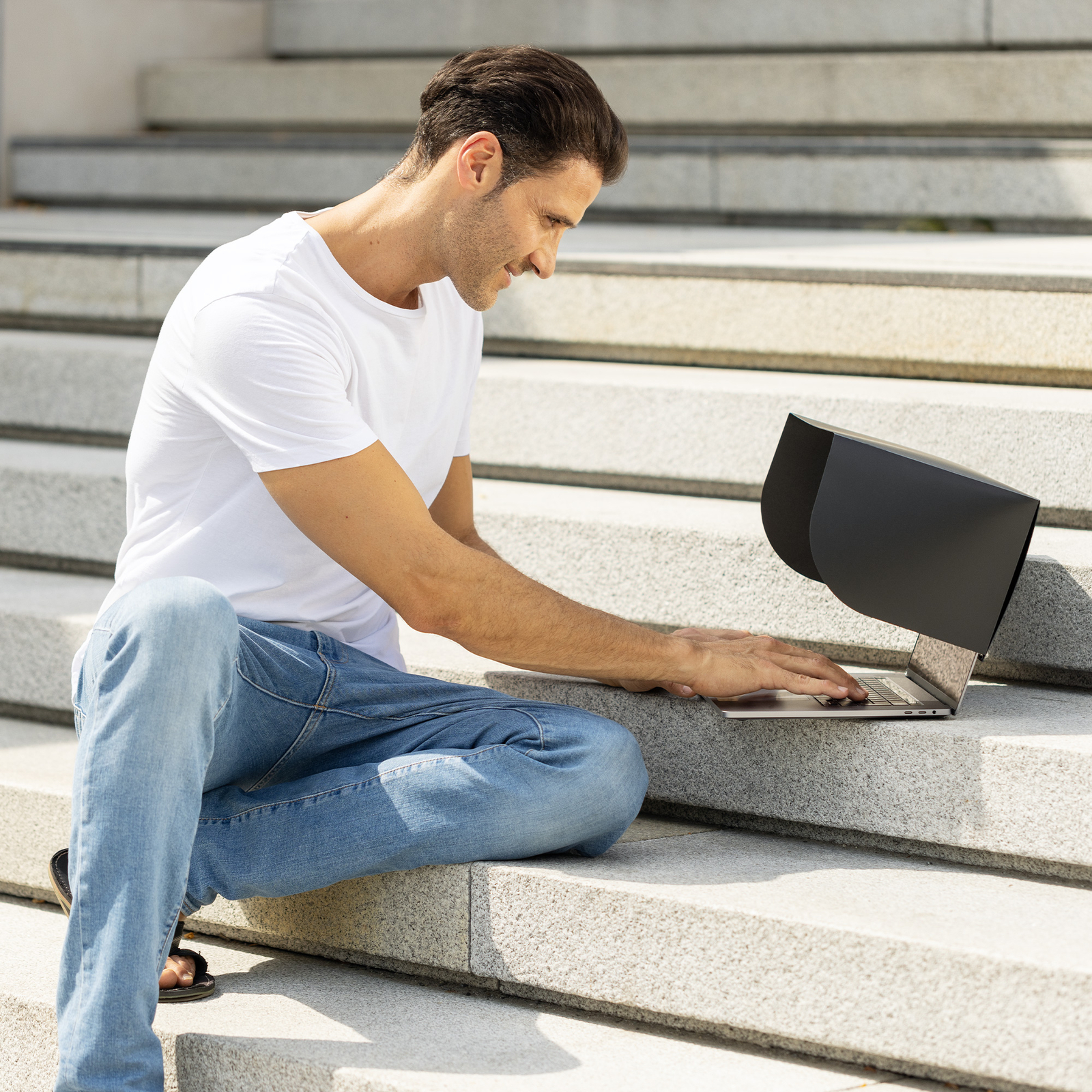 YueLake Laptop Schoßschreibtisch – Mit Kissen, Für Laptops Bis 40,6 Cm, Mit Tablet-Slot, Braun, Tragbare Workstation