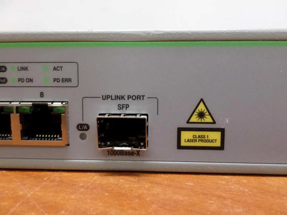ALLIED TELESIS AT-FS708/POE Unmanaged 8 Port Power Over Ethernet Switch - Image 4 of 4