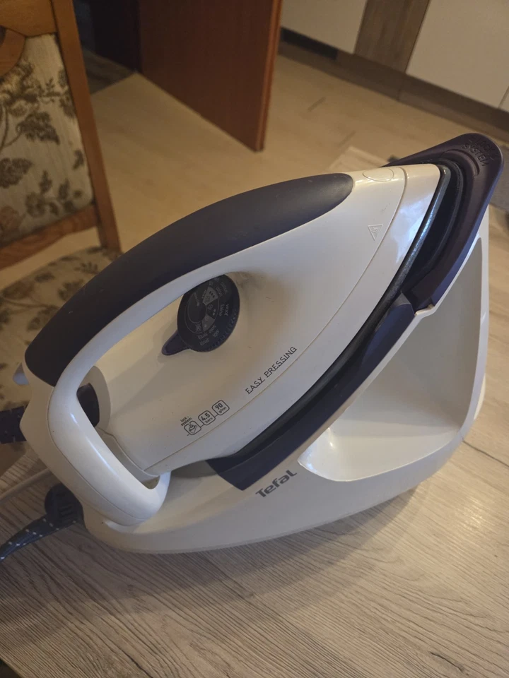 Tefal Dampfbügel Eisen Station - Bild 2 von 4