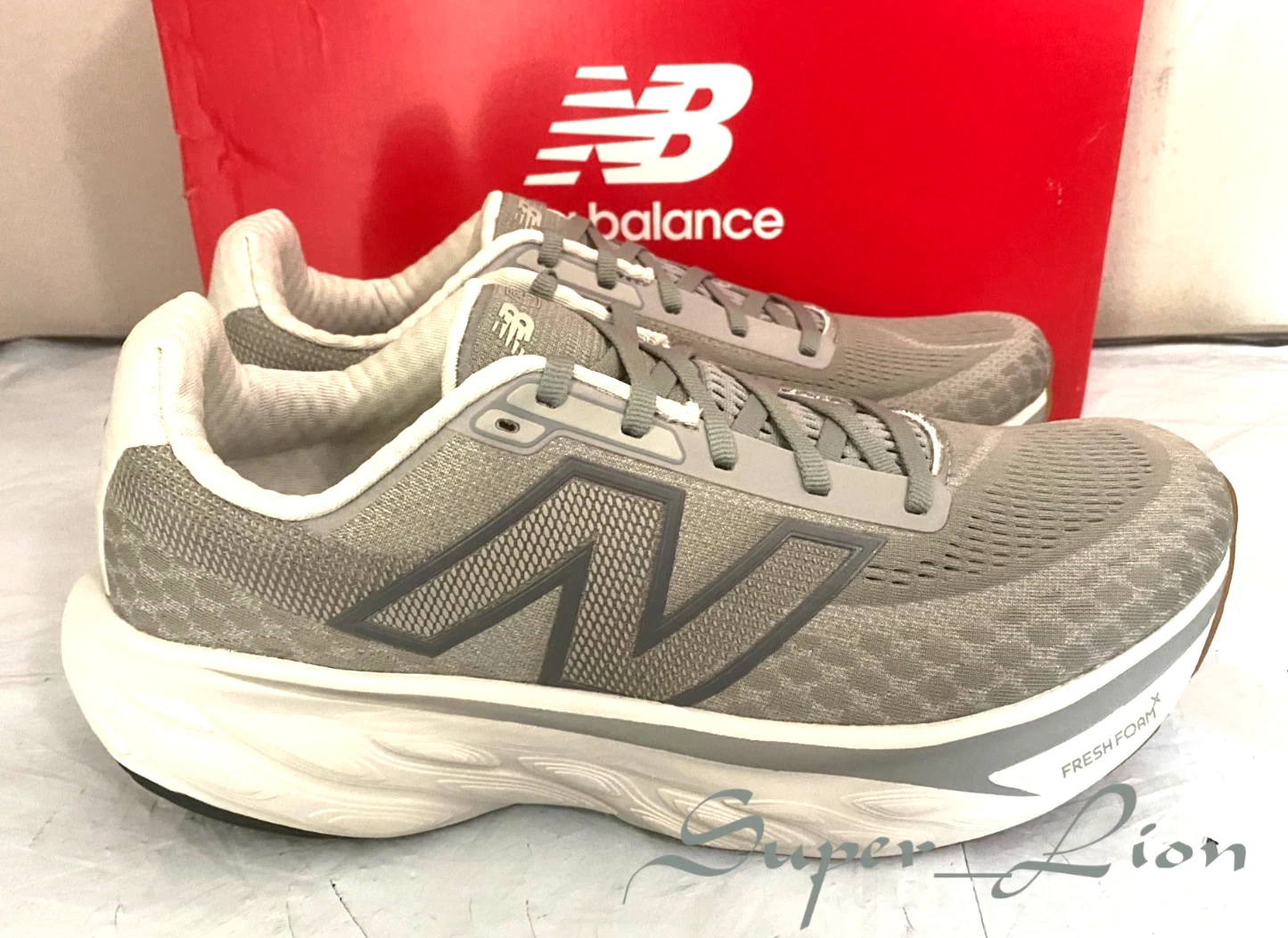 NEW New Balance Men's Fresh Foam X 1080 V14 Trail Running Shoes - SIZE 11 - Grey