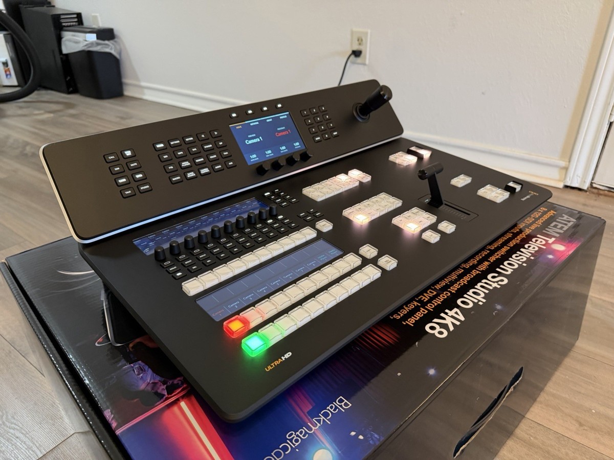 Blackmagic Design ATEM Television Studio 4K8 UHD Switcher 12G-SDI