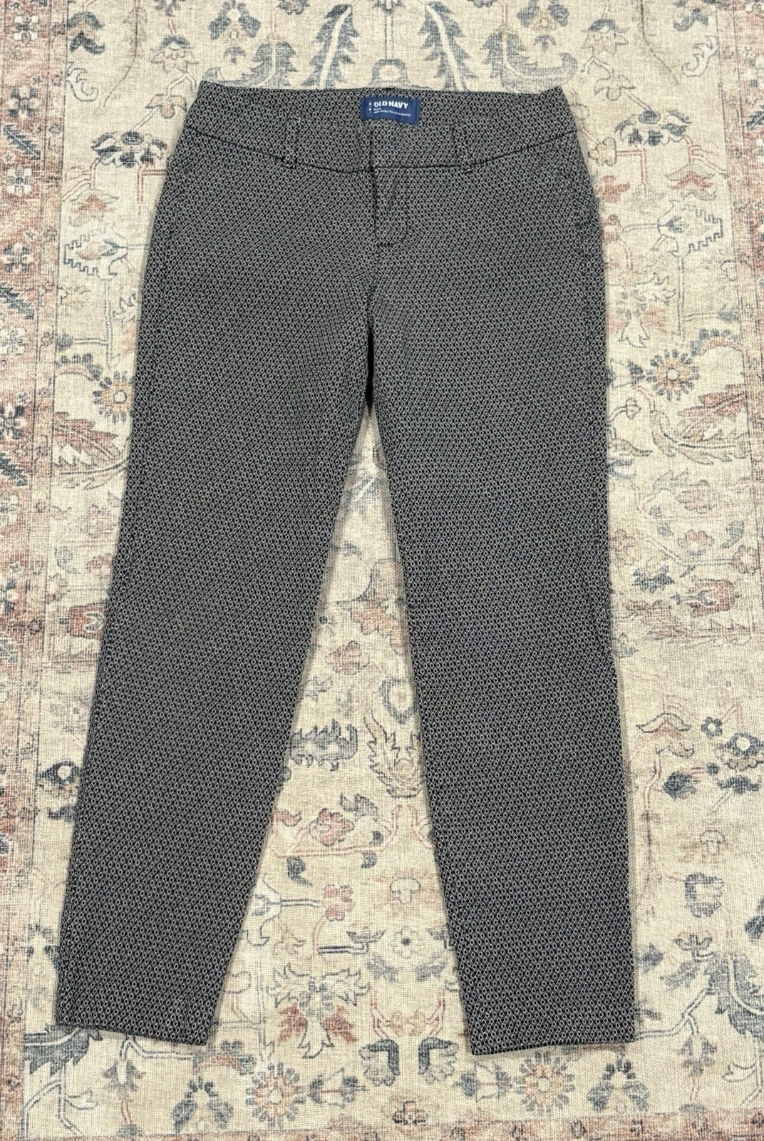 Women’s Old Navy Bundle Bundle Pixie Pants Size 2… - image 2