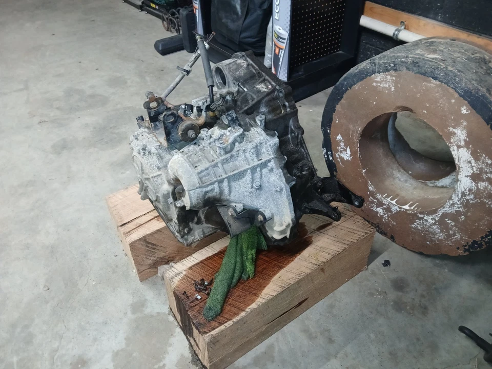 Toyota Rav4 2006 2007 2008 2,4 L 2x2 transmisión automática JDM 2AZ-FE Foto 2 de 3