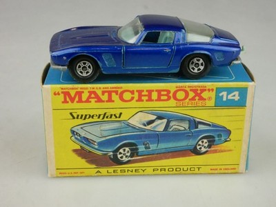 14-A Iso Grifo dark blue - 52130 Matchbox Superfast Lesney