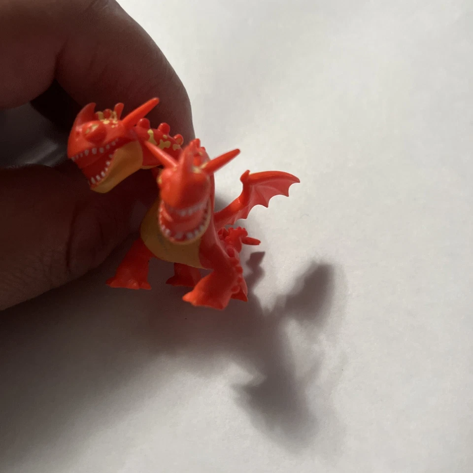 Minifigura misteriosa horrible de Cómo entrenar a tu dragón el mundo oculto con cremallera Foto 2 de 4