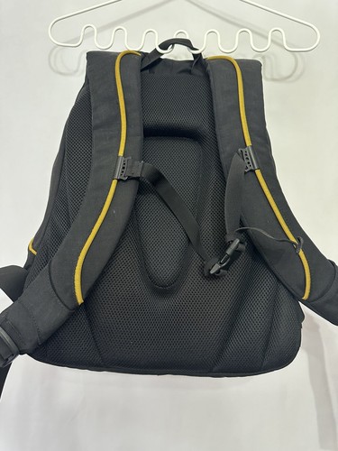 Crumpler Muffin Top Padded Camera Bag Laptop Backpack Black EUC Clean Sanitized - Picture 3 of 8