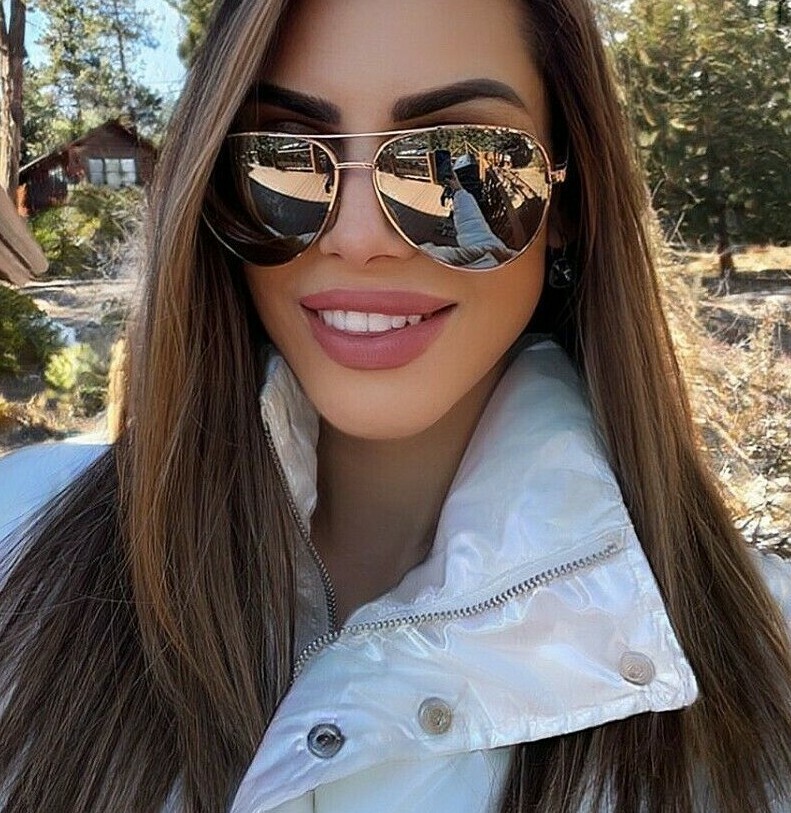 PILOT Silver Mirror Oversized Sunglasses For Women – Reflective Star Design Fashion Shades