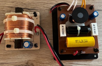 Tannoy Revolution R2 Weiche