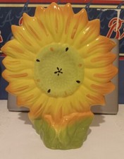 Large Sunflower Figurine 9.25" across