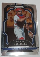 2023 Panini Prizm Ivan Rodriguez Pot Of Gold PG-18 Texas Rangers