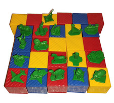 Vintage Tupperware Tuppertoys 26 Interlocking Alphabet Blocks 17 with Objects