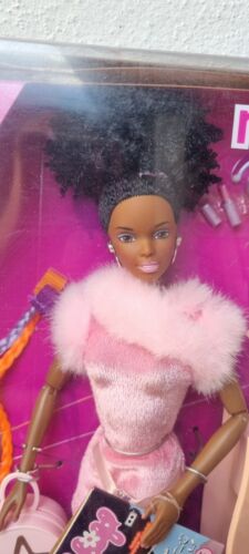 BARBIE doll GENERATION GIRL Nichelle AA MATTEL 1999 afro african NRFB NUOVA - Foto 2 di 12