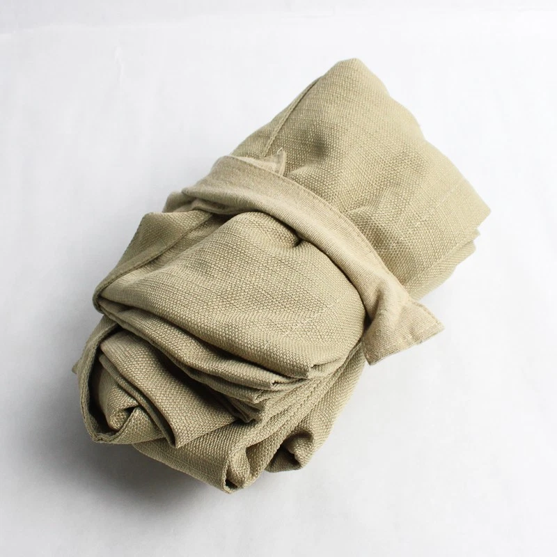 Panel de cortina Target Room Essentials simple beige liso/marrón con corbata 43" x 63,5" Foto 3 de 4