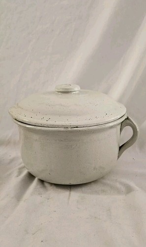 Antique white stoneware chamber pot, ironstone lid - Picture 5 of 11