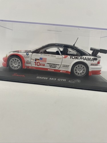 Saico 1/32 Scale Model Car TQ12 6TL - BMW M3 GTR - White - With Display Case - Picture 7 of 8