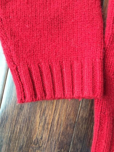 Beautiful Vintage Gap 90s 100% Lambswool Red Zip Neck Sweater Large EUC Cozy! - Picture 4 of 12