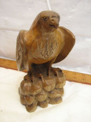 Rzeźbiony drewniany bielik Figura ptaka Rzeźba Drewno Szkło Oko Amerykańska sztuka ludowa