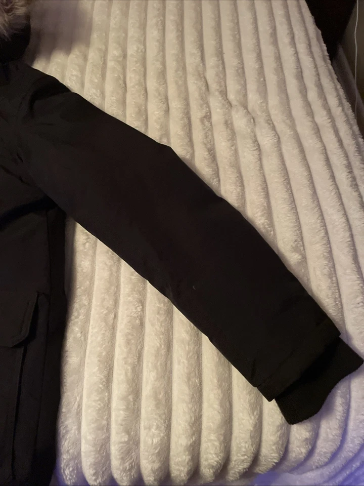 Eddie Bauer Boys Kids Large, Black, Waterproof, Heavyweight, Fur, Parka Jacket. - Image 3 of 4