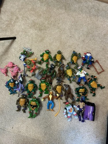 Vintage Lot Of 20+ Teenage Mutant Ninja Turtles Action Figures TMNT 90