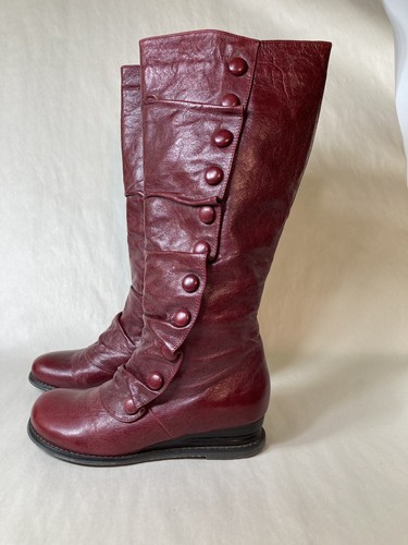 MIZ MOOZ New York Burgundy Bloom Ruffle 