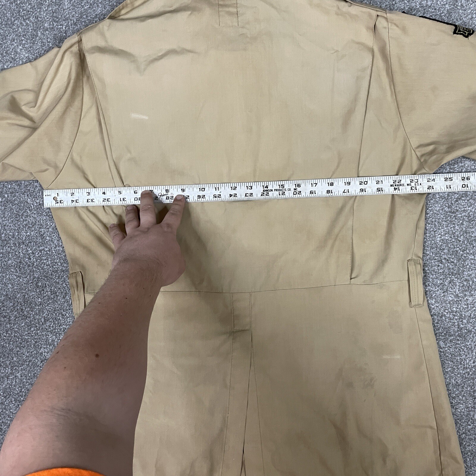 Foto 12 di 16