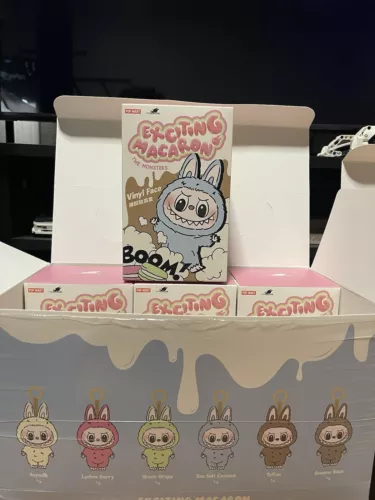 NEU Authentische Labubu Monster aufregende Macaron Vinly Blindbox versiegelte Tasche - Bild 3 von 6
