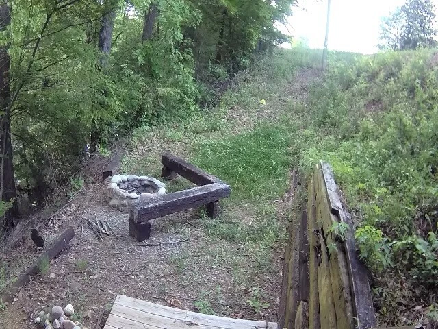 ¡Increíble vista al río! River Rush - Acogedora cabaña frente al río - 5 millas a Pigeon Forge Foto 2 de 4