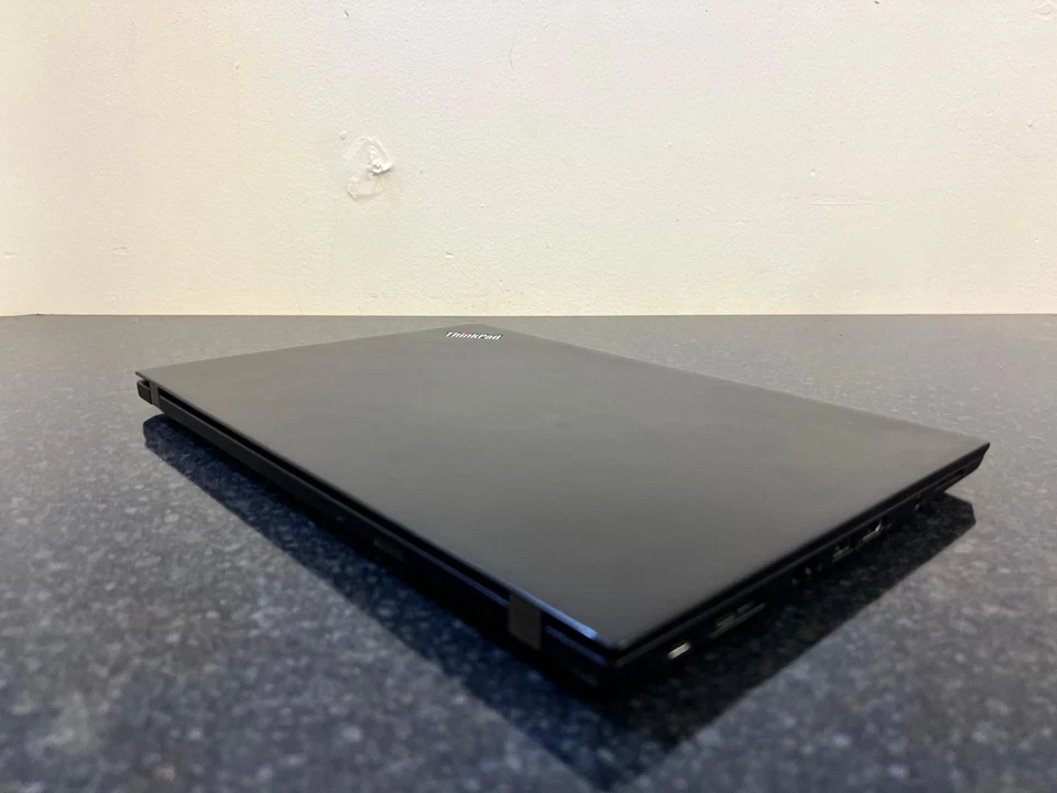 Lenovo ThinkPad X1 Carbon 5th Gen Core i5 7th Gen 8GB RAM 256GB Windows 11 Pro - Image 4 of 4