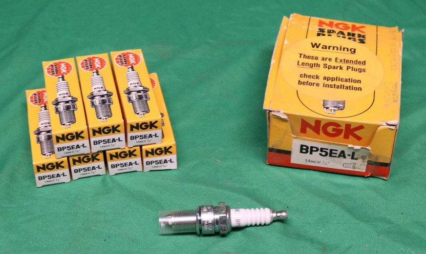 8 NOS NGK BP5EA-L Spark Plugs 7834 - 1971-1979 Toyota Corolla 1.2L 1.6L