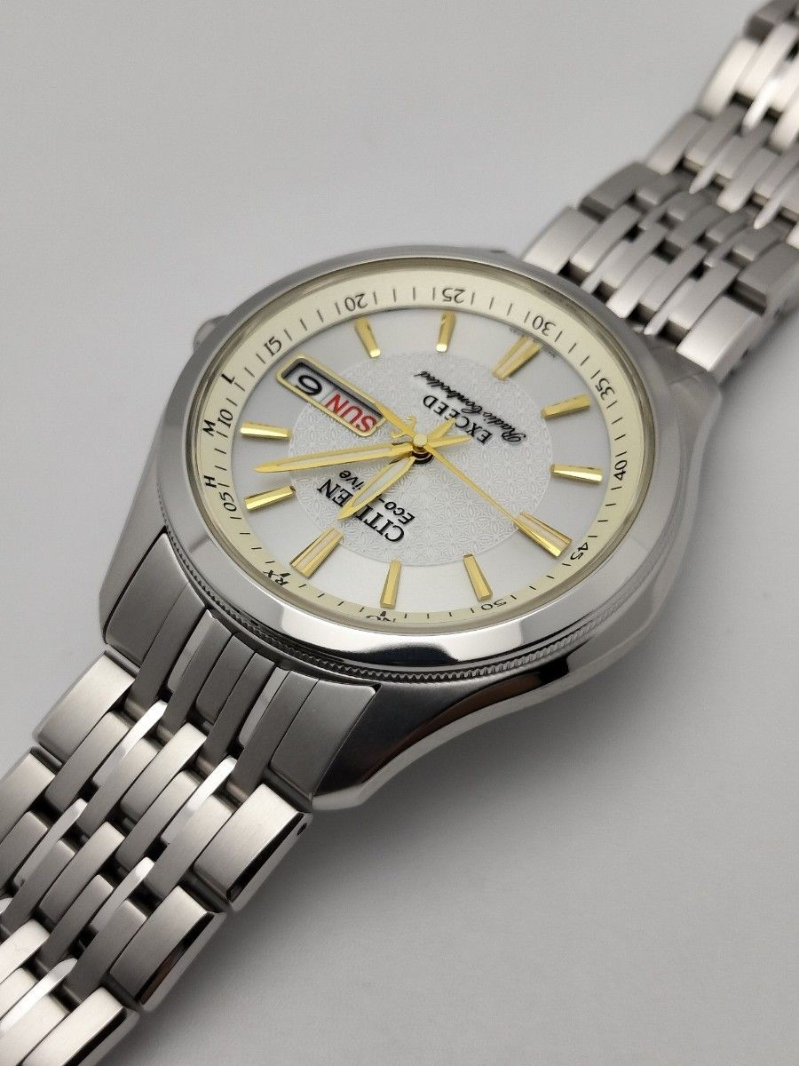 シチズン・エクシードEBG74-2502 Citizen Exceed EBG74-2502 Eco-Drive Radio controlled White
