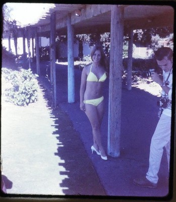 Young model in bikini posting outdoors - 3D Stereo realist Slide #2583