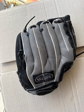 Louisville Slugger Genesis 1884 Series Black Youth Baseball Glove GERB1910 10  