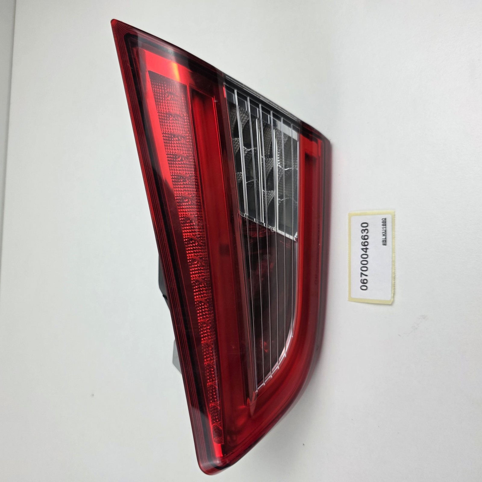 2013-2024 Maserati Ghibli Right Side Tailgate Taillight 06700046630